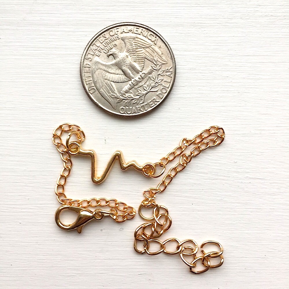 ⚜️[𝟯/$𝟭𝟴]⚜️ECG Gold Simple Metal Bracelet NEW - Picture 5 of 9